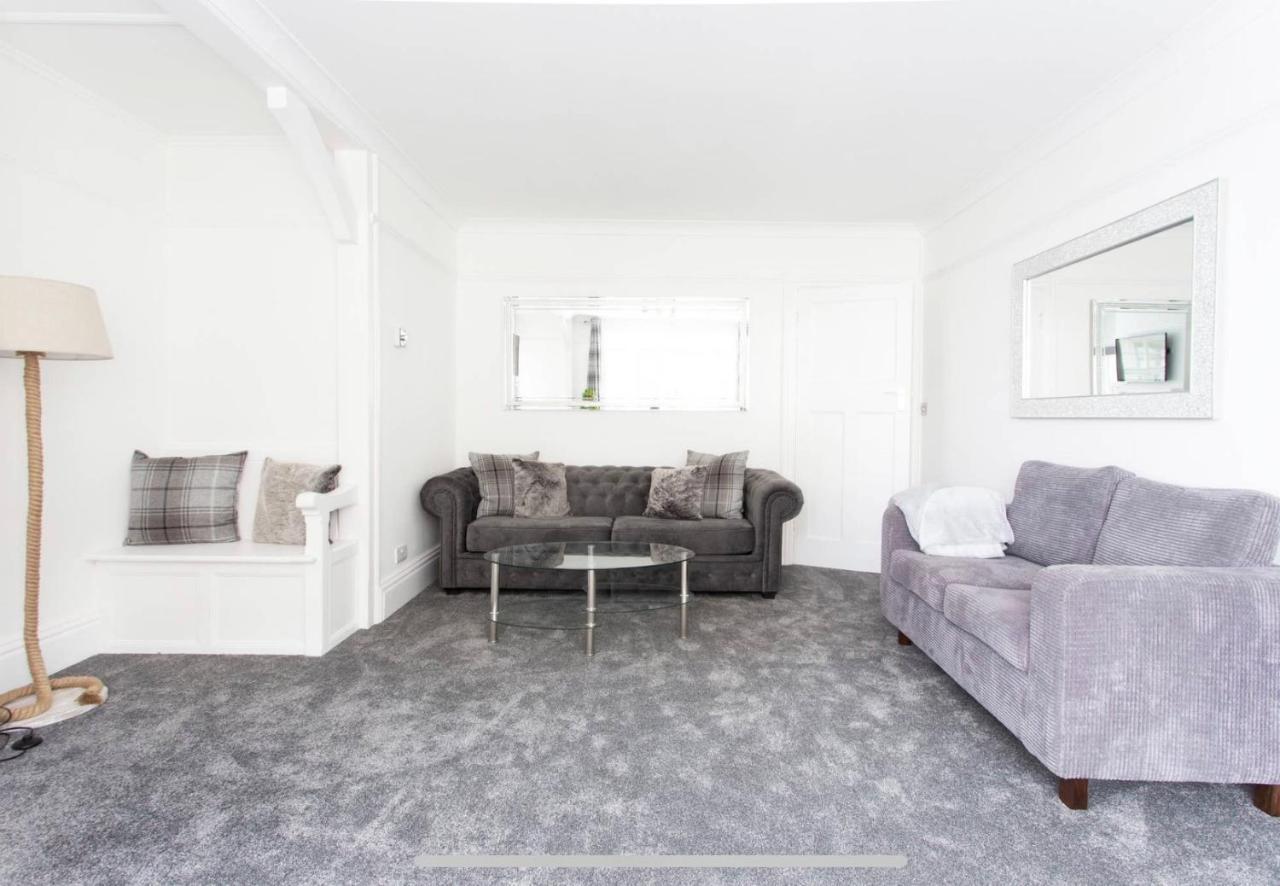 Ammonite Luxury Beachfront Apartment Lyme Regis Exterior foto